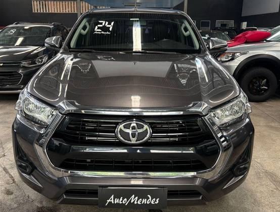 TOYOTA HILUX 2.8 D-4D TURBO DIESEL CD SRV 4X4 AUTOMÁTICO